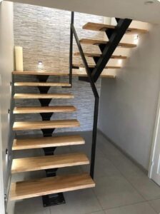 mono-stringer-wood-and-iron-stair